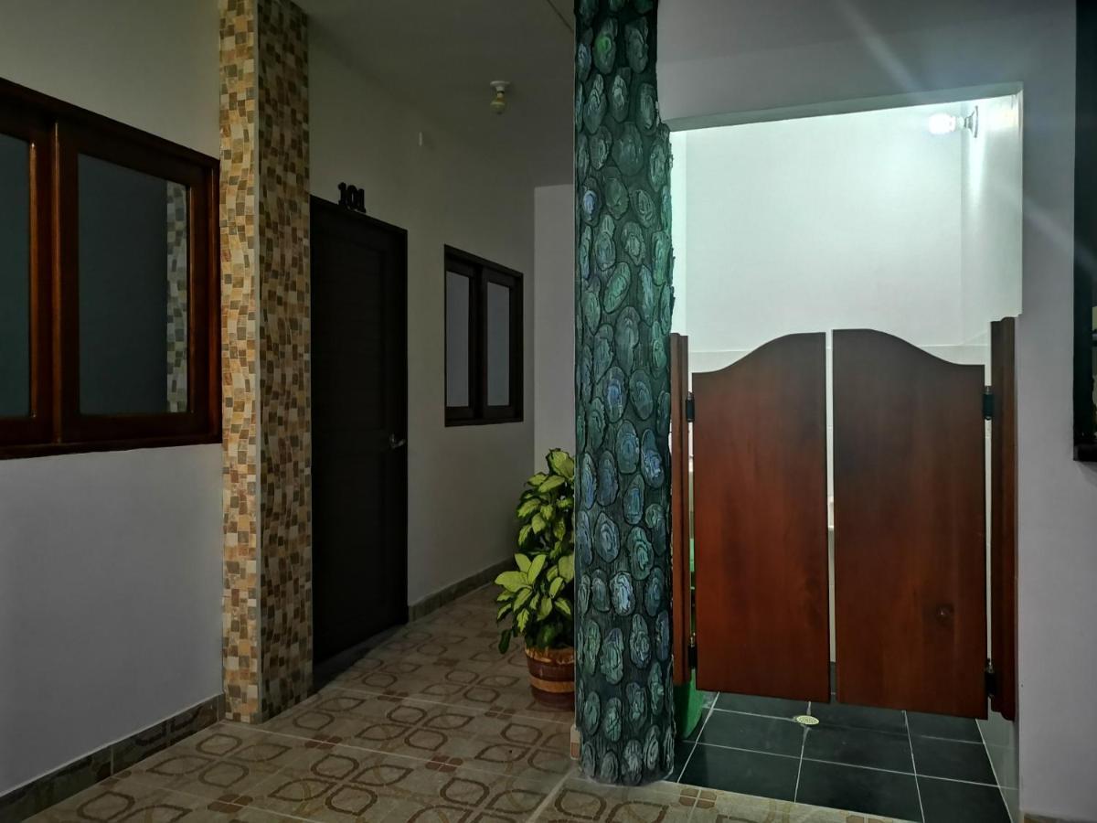 Hotel Paraiso Plaza Puerto Triunfo Exteriör bild